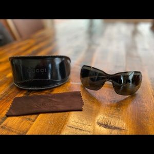 Gucci CG1825/S BLC95 120 sunglasses.
